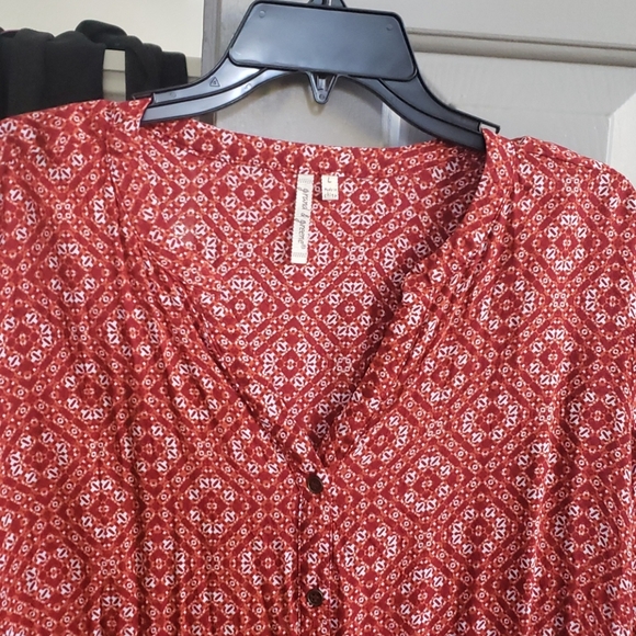 Anthropologie V neck blouse - Picture 3 of 3